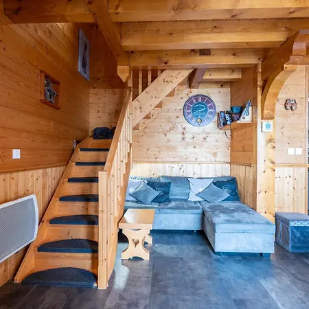 Les Skieurs Chalet *